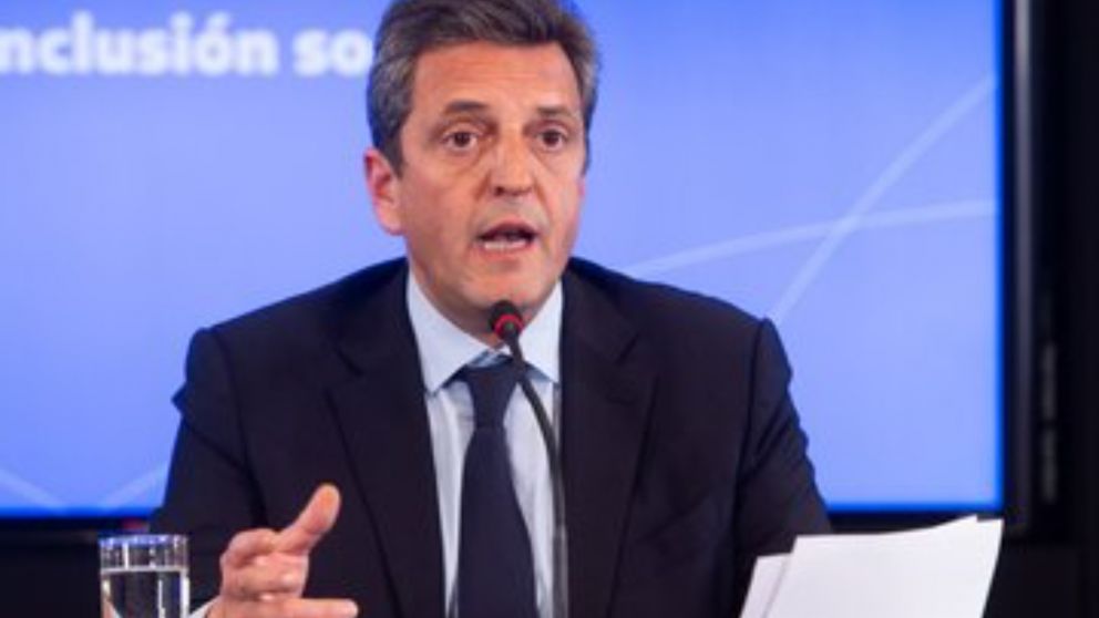 En plena campaña por el balotaje, Massa y Milei revelan el plan económico ante la UIA