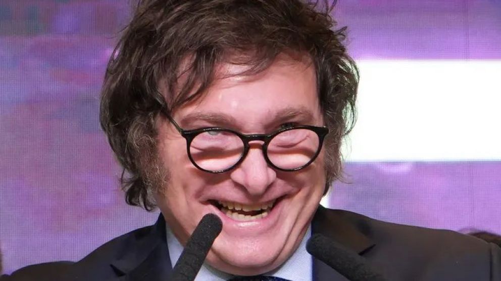 "Los mismos sectores que están detrás de la corrida cambiaria crearon una sobredemanda, generando una falsa expectativa de faltante de naftas", dijo Aguiar de ATE