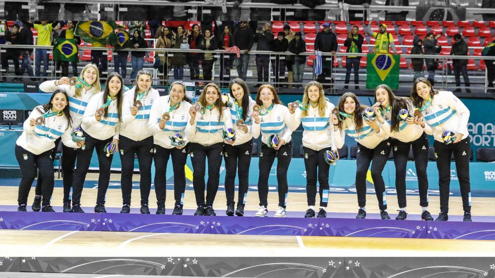 El seleccionado de básquet femenino hizo historia en Chile
