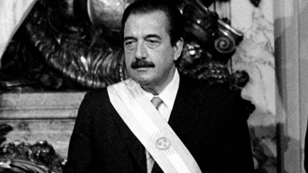 El radicalismo celebra en las plazas de todo el país los 40 años del triunfo de Alfonsín