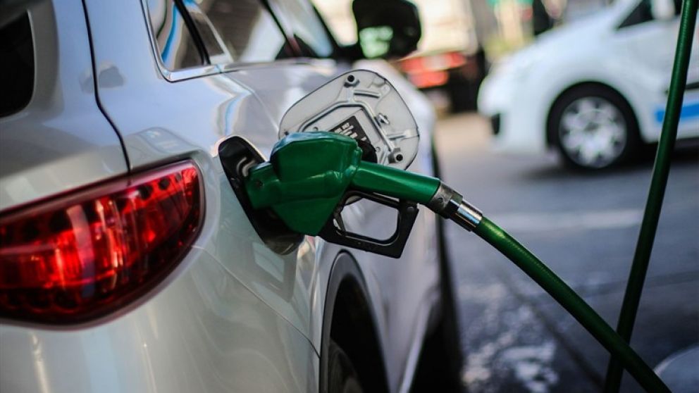Cuánto dura la nafta en el tanque del auto
