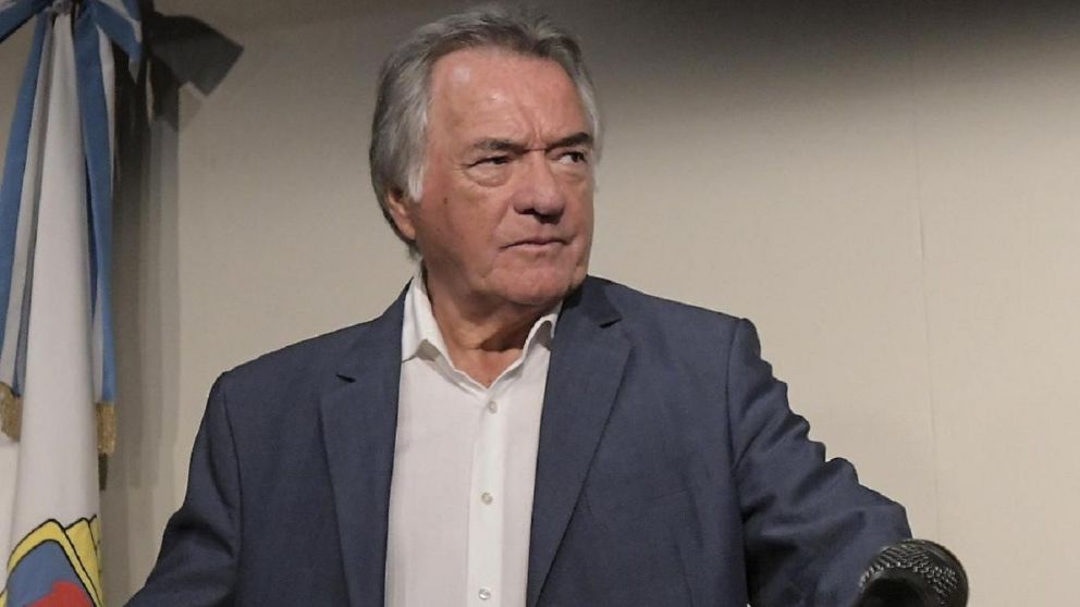 Barrionuevo dejó de apoyar a Milei: "No voy a acompañar esta sorpresiva alianza"