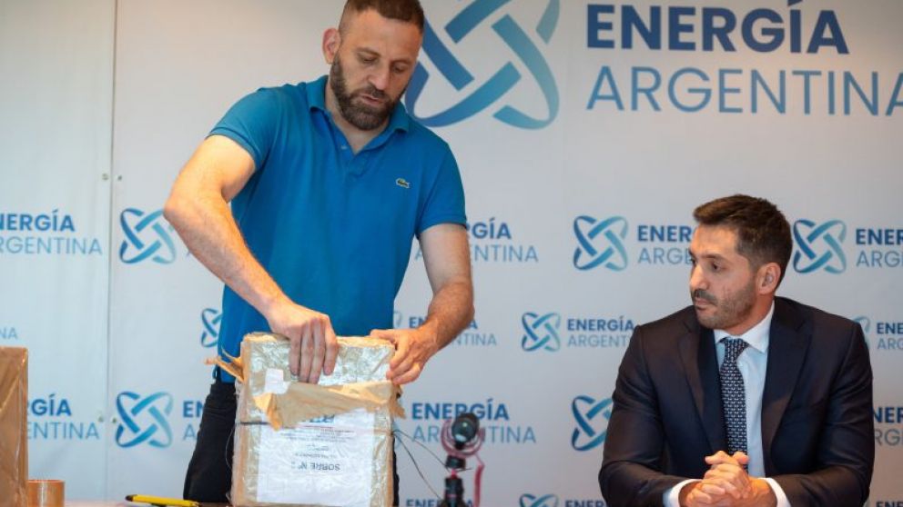 El Gobierno avanzó en la licitación del Reversal para conseguir el superávit energético