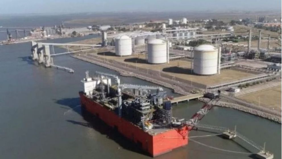 El Puerto de Bahía Blanca, habilitado para exportación de petróleo