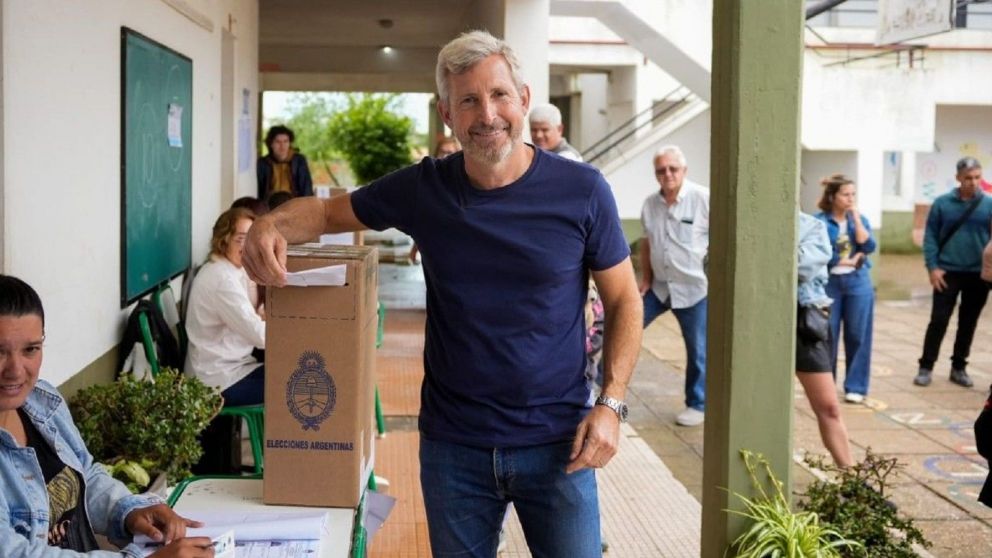 Entre Ríos eligió a Rogelio Frigerio para gobernador bajo intensas lluvias y dejó atrás 20 años de peronismo