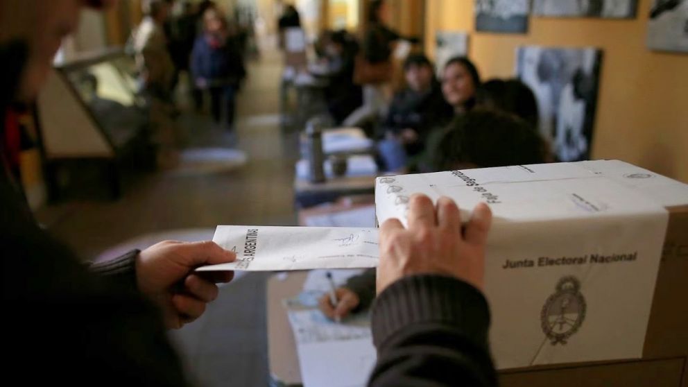El voto electrónico en CABA despertó las quejas