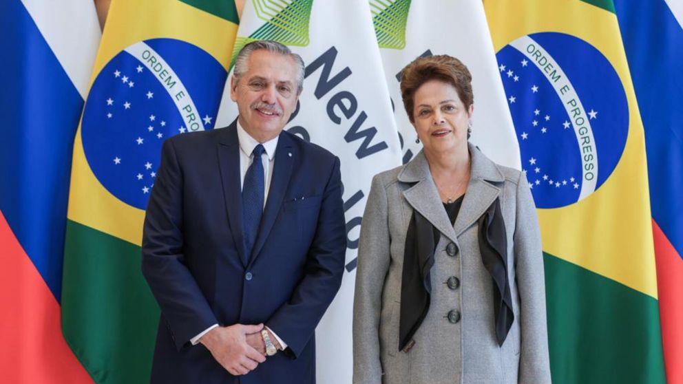 Alberto Fernández se reunió con Dilma Rousseff y avanza la sociedad con el Banco de Desarrollo de los Brics.