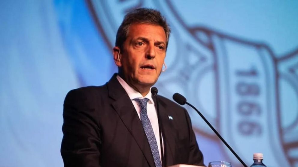 Con un nuevo swap y más beneficios para la exportación, Economía busca sostener las reservas