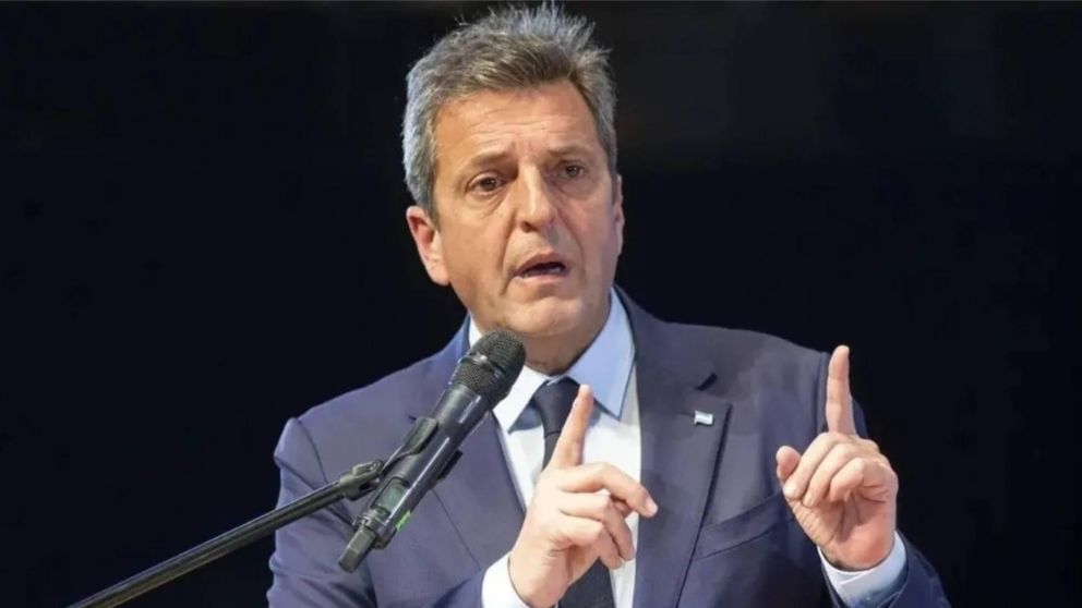 Sergio Massa culpó a Javier Milei por la crisis cambiaria