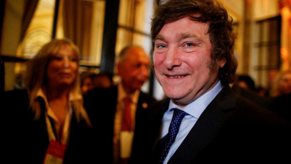 Lluvia de demandas penales contra el candidato Javier Milei