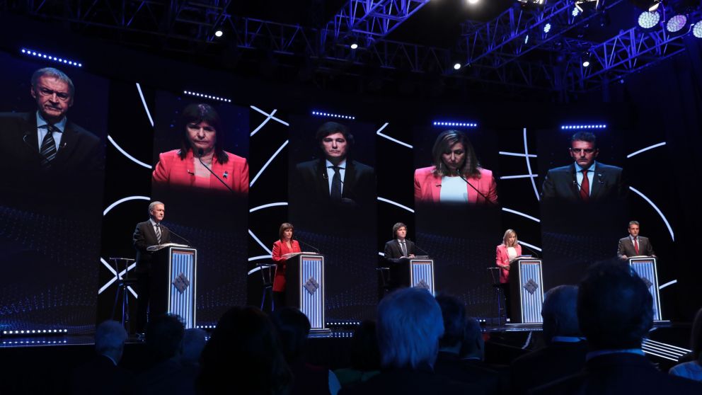 El debate en la Facultad de Derecho tuvo el calor acostumbrado de estas citas