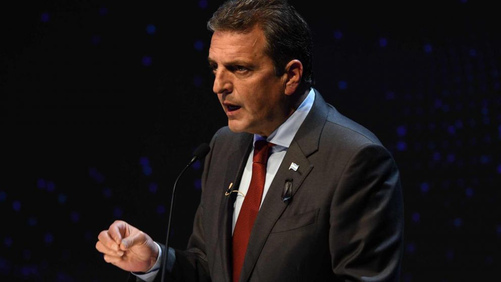 Massa logró salir airoso del debate pese a ser el exponente más vapuleado.