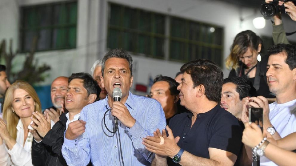 Sergio Massa y Axel Kicillof concluyeron la caravana peronista en La Matanza