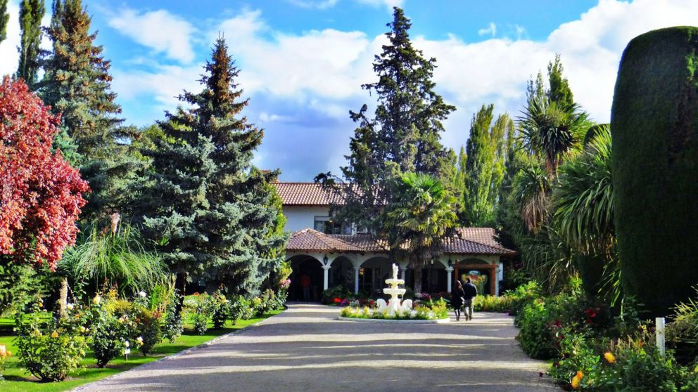 Es un bell�simo pueblo, muy ligado a su historia y tradici�n