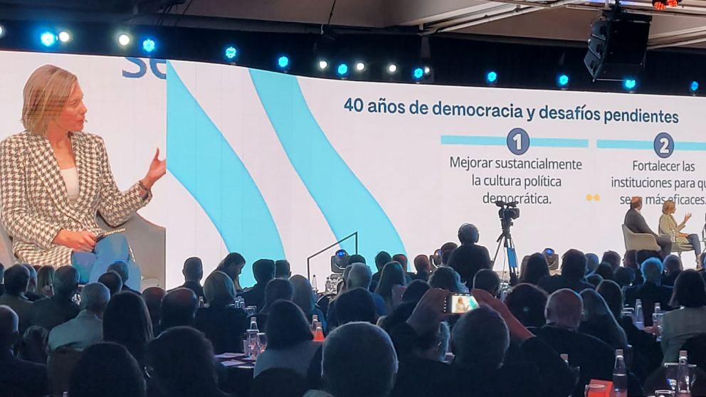 Asistencia récord a pesar de las ausencias de los candidatos