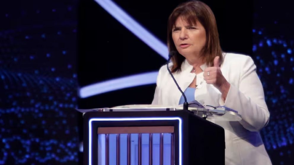 Bullrich de ser electa: DNU's y Gobierno austero
