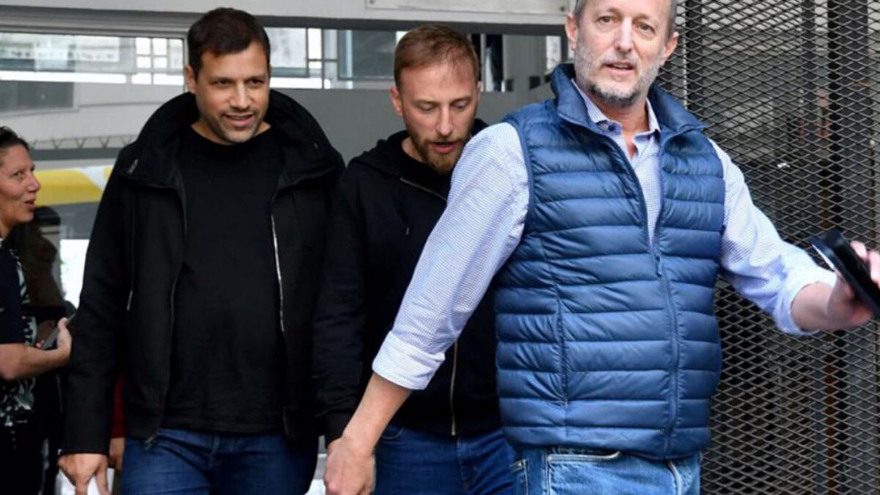Mart�n Insaurralde, fuera del Gobierno por su viaje a Marbella