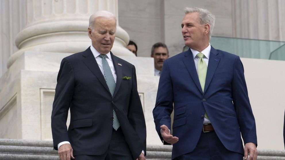 Biden y McCarthy, los grandes protagonistas de la negociación para evitar el cierre del gobierno de EEUU