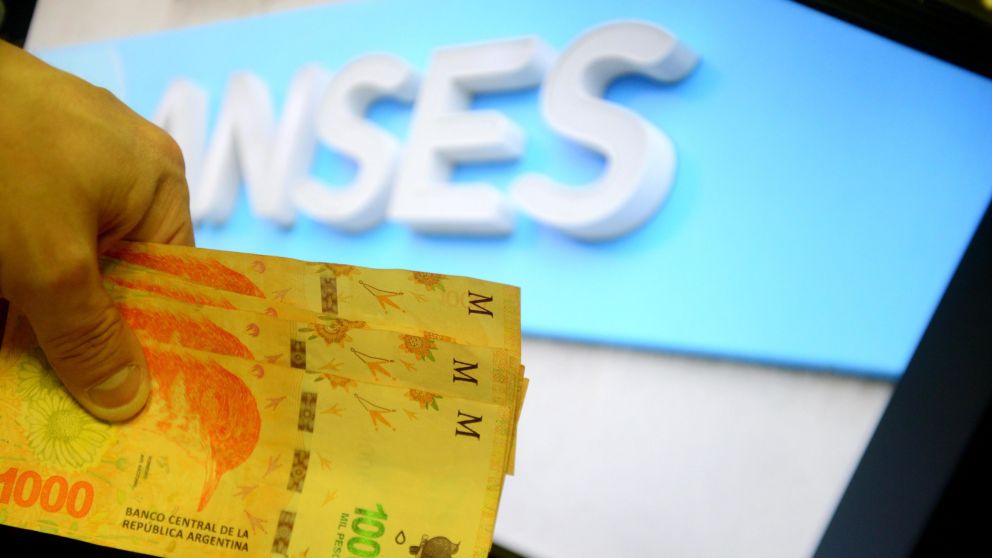 Nuevo bono de Anses para trabajadores informales similar al IFE