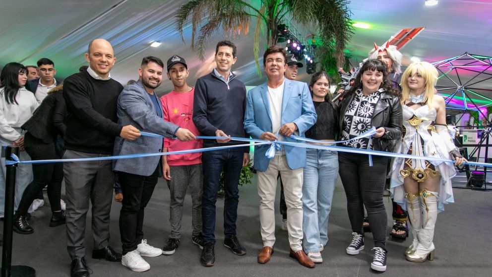 Fernando Espinoza y Wado de Pedro inauguraron la Expo Joven 2023