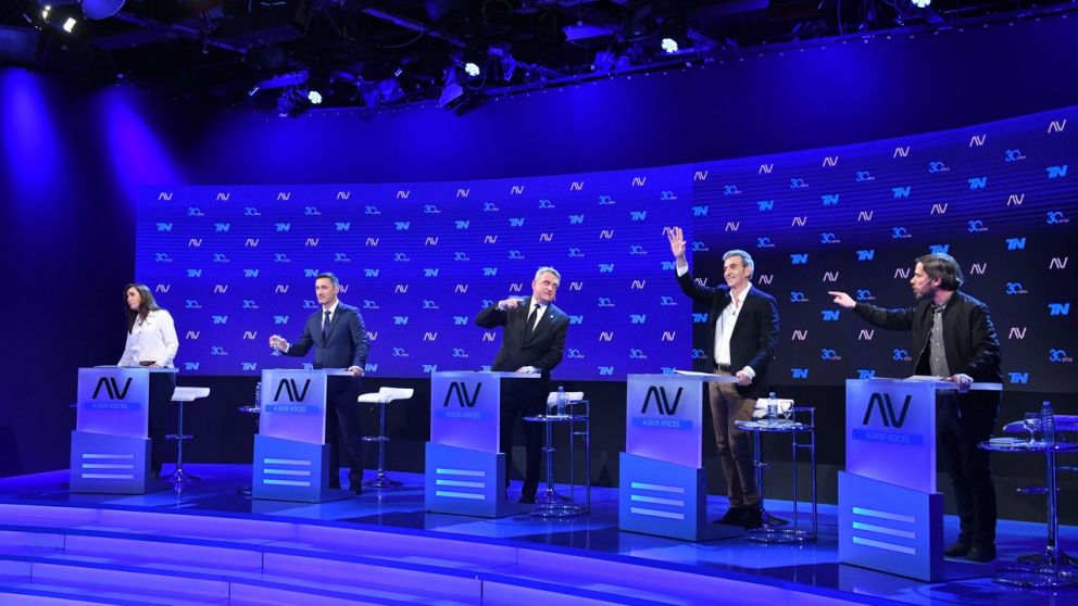 Agustín Rossi y Victoria Villarruel se cruzaron en el debate de vicepresidentes