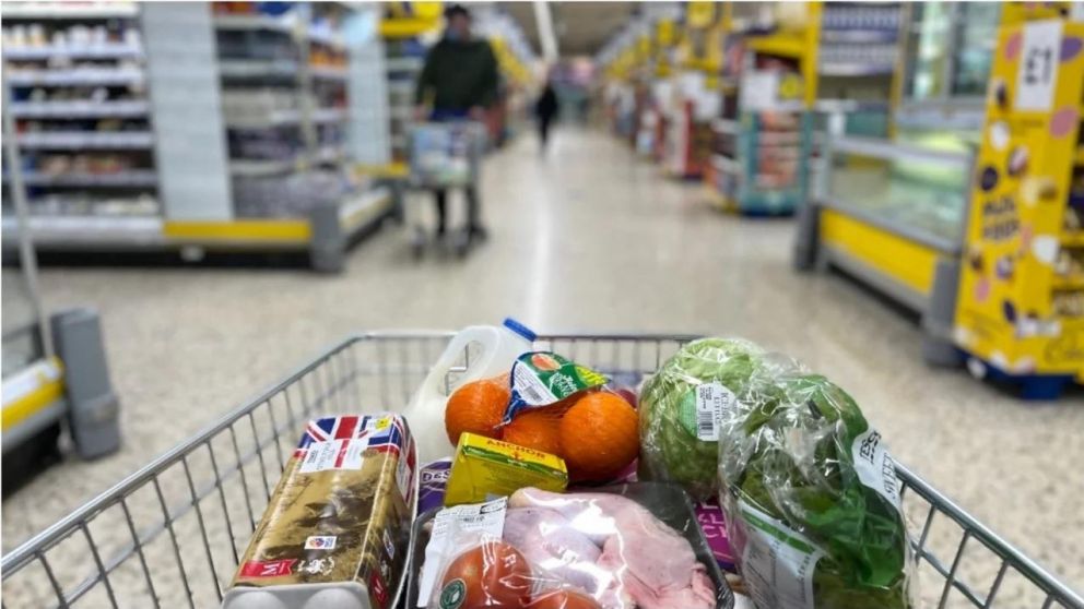 Los alimentos bajaron en la comparación interanual