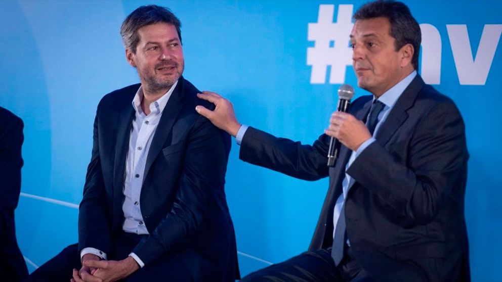 Massa anunció que mandó al Congreso "una ley que no solamente devuelve la autarquía al Enard".