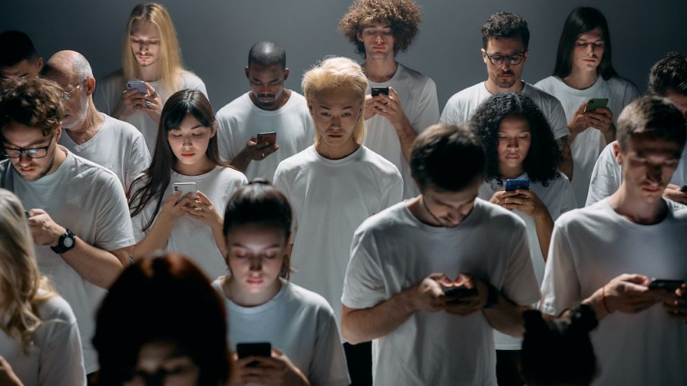 La peor pesadilla: 97 chicos pasaron una semana sin celular