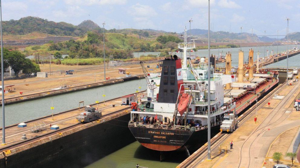 El canal mantendrá los niveles de calado en 13 metros, suficiente para el 70% del tráfico del canal