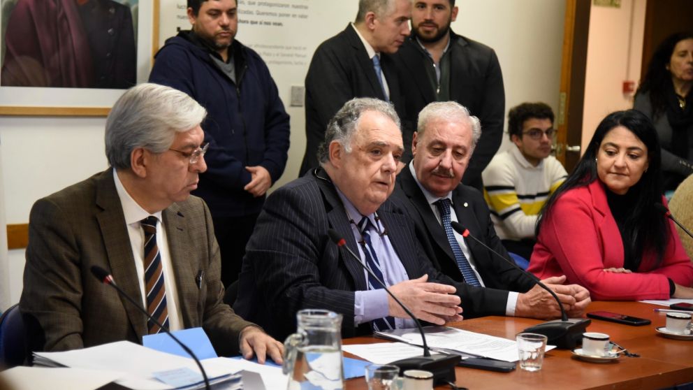 Aval para el proyecto que procura instituir el "Día Nacional de las iglesias protestantes y Evangélicas”