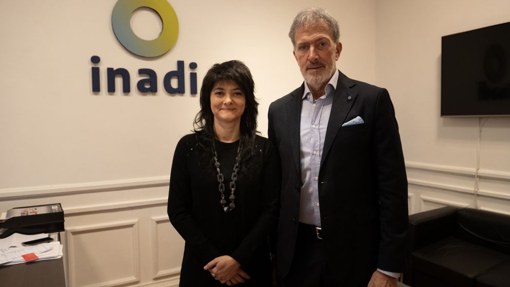Greta Pena, directora del INADI, junto con Jorge Knoblovits, presidente de DAIA