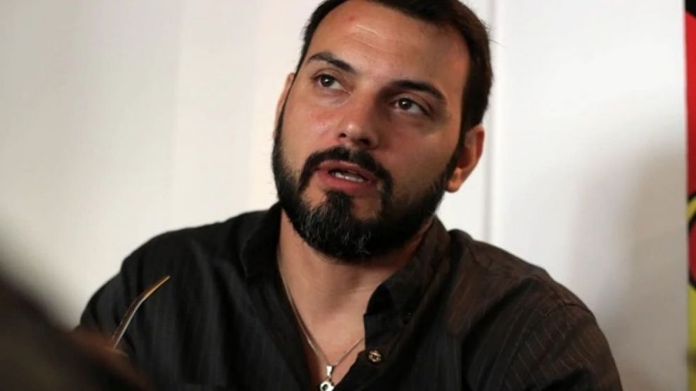 �lvarez Agis advirti� que hay 11 millones de empleos en riesgo