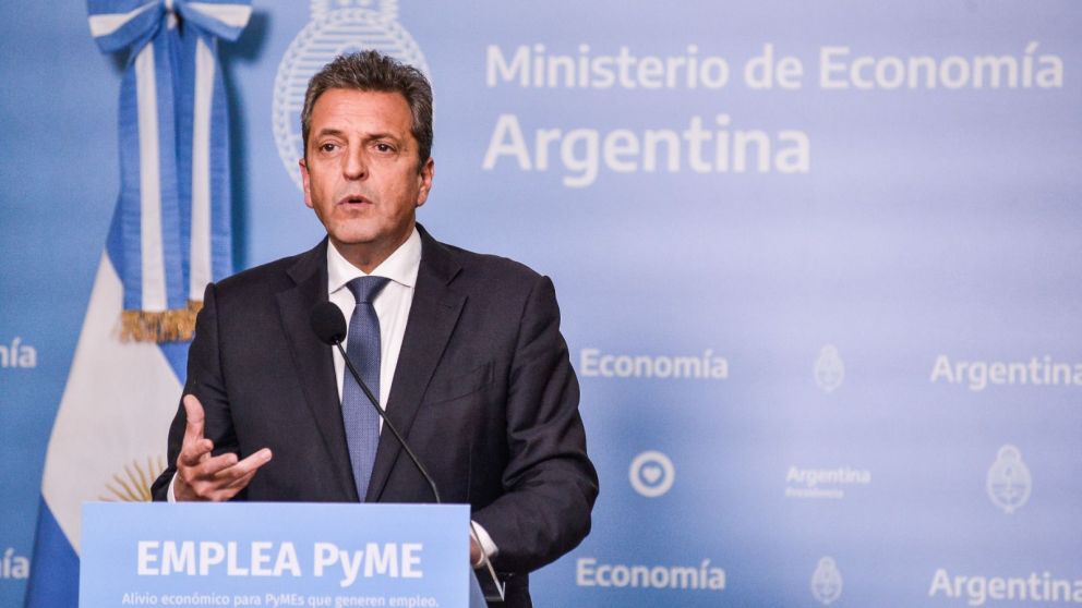 Massa nunció beneficio impositivos para las pymes que blanqueen empleados