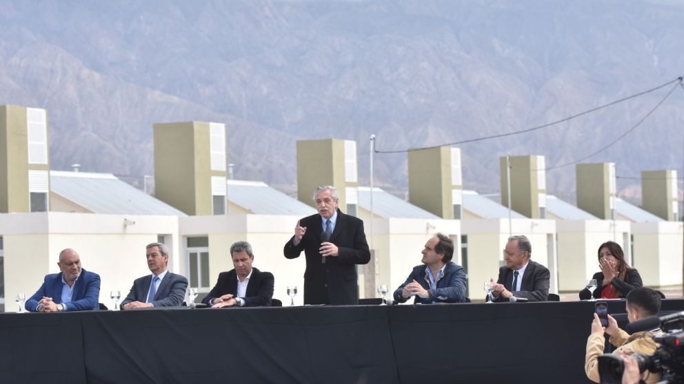 Alberto Fern�ndez dijo que "la casta econ�mica es la que posterga" al pa�s