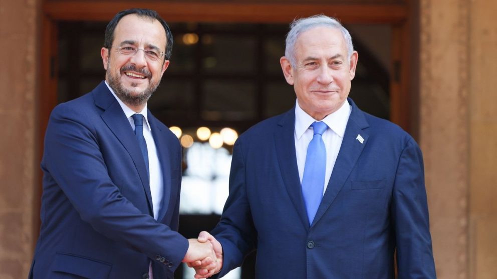 Nikos Christodoulides y Benjamín Netanyahu