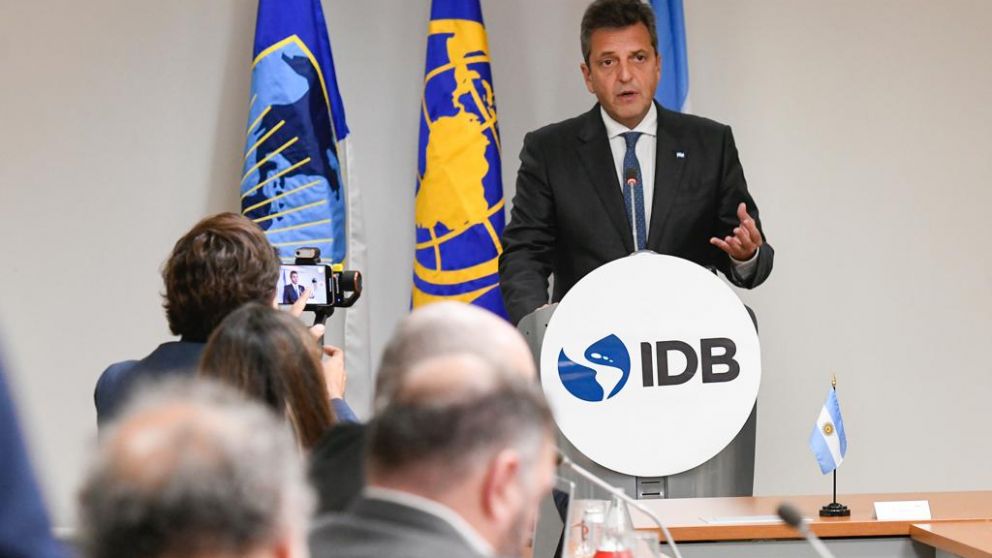 Sergio Massa anunció nuevos créditos para el país