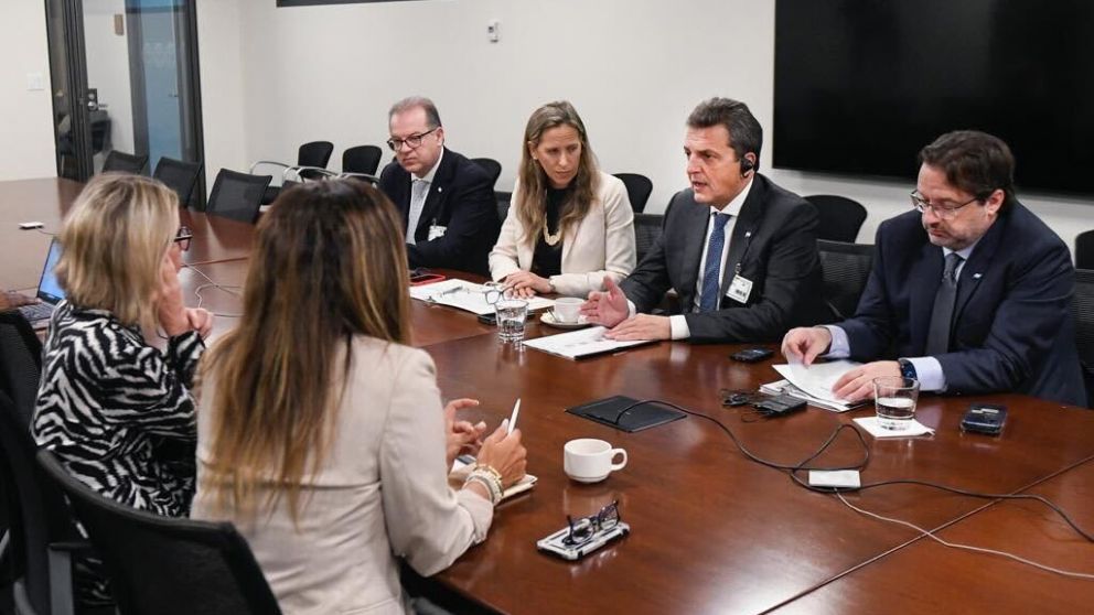 El Banco Mundial prometi� cr�ditos para la Argentina por USD 650 millones, en reuni�n con Massa