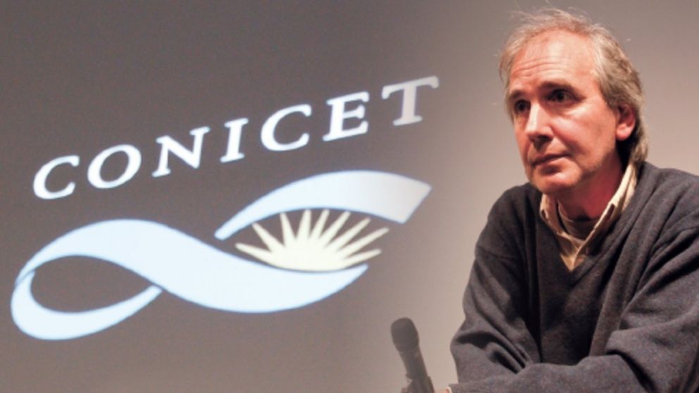 "Si hay un momento en el cual tendría que haber rebeldía contra el FMI, es ahora", afirmó Alberto Kornblihtt