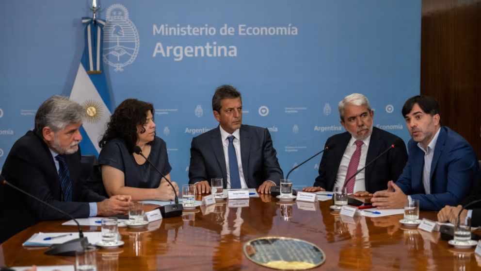 La industria del cannabis en Argentina se pone de pie y comienza el proceso para otorgar nuevas licencias