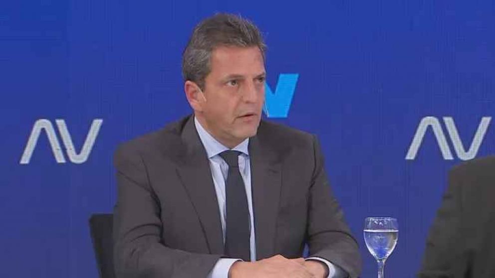 Massa salió a polarizar con Milei y aseguró que no renunciará a Economía