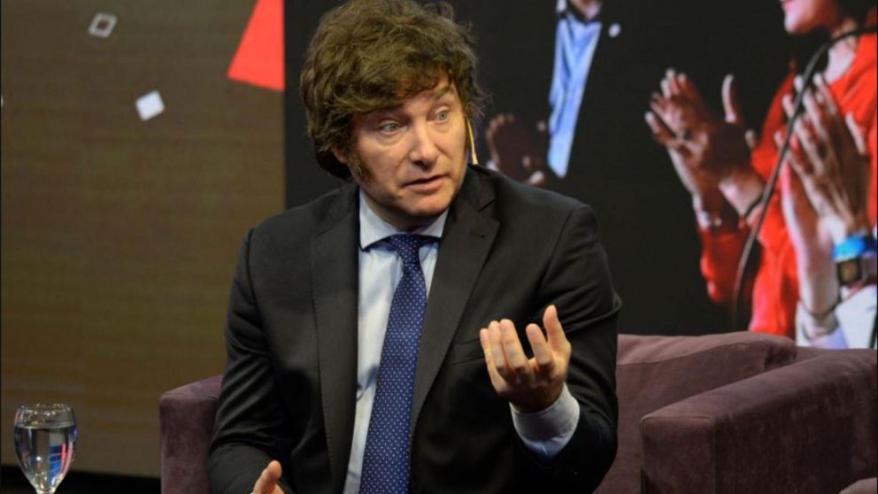 "Las propuestas de Milei es que son antisistema", afirmó sobre el libertario