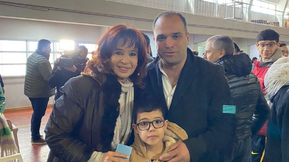Cristina emiti� su voto para las PASO desde R�o Gallegos