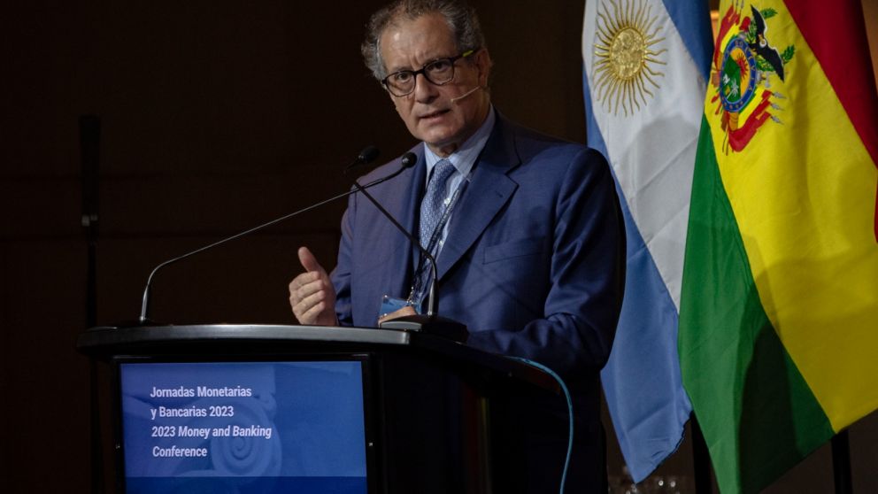 La brecha cambiaria superó el 105% a pesar del cambio de estrategia del BCRA