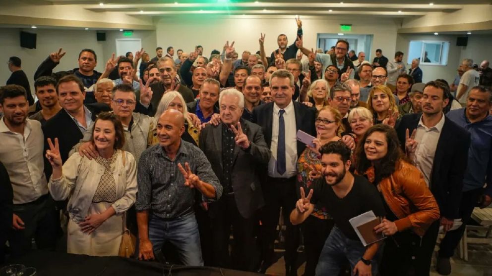 Elogios de Rossi a los referentes del sciolismo durante un acto en el PJ