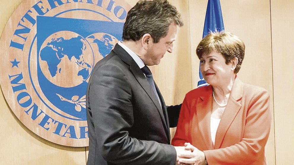 El Fondo acepta una flexibilización pero refuerza las exigencias