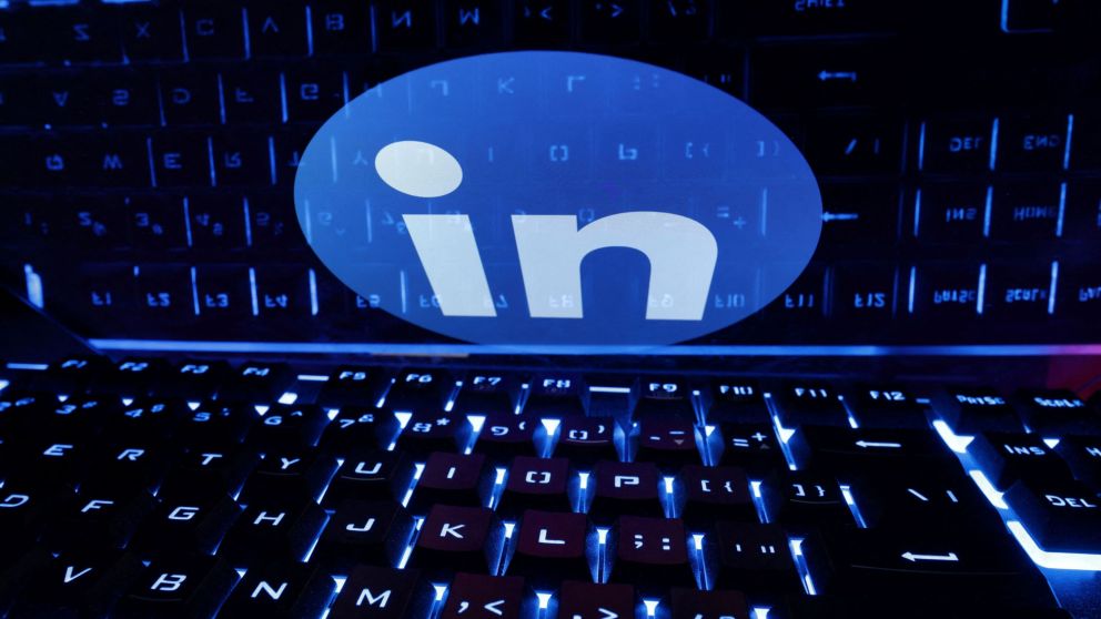 LinkedIn se suma a la ola de chatbots e inteligencia artificial