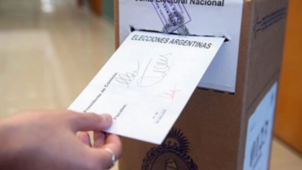 La CNE lanz� el chatbot Vot-A para brindar informaci�n sobre las elecciones de 2023