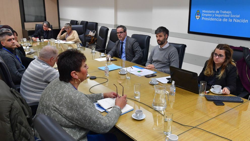 La comisión de Casas Particulares se reunió en Trabajo