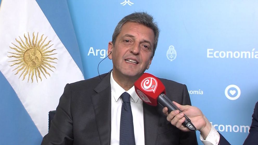 PASO 2023: "Yo voy a ir con mi bandera contra el que tenga que ir", señaló Sergio Massa