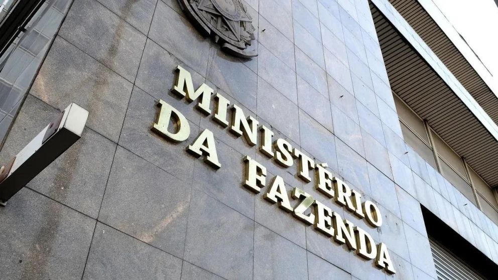 Gobierno brasileño elevó la previsión de crecimiento del PIB